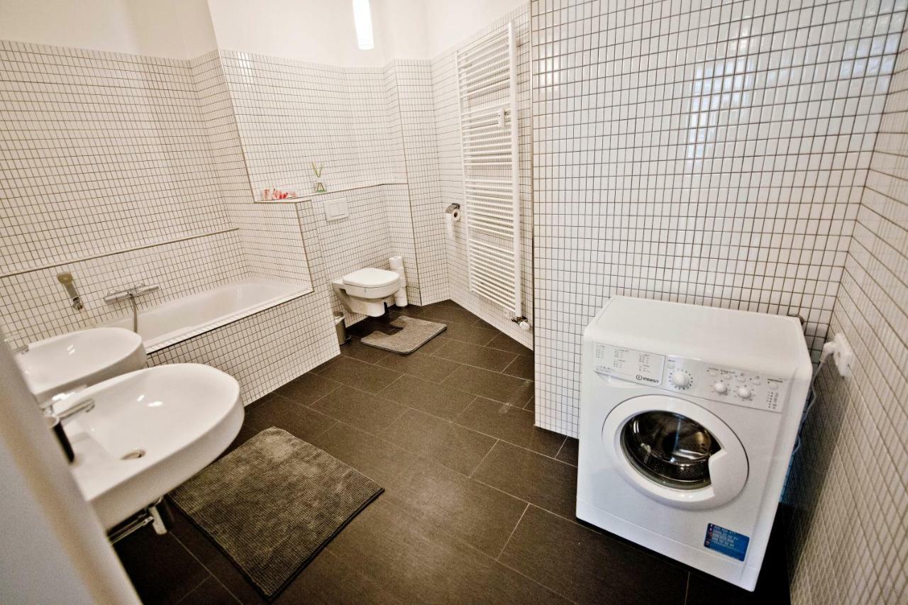 Center Of - Comfortable Home-like Daire