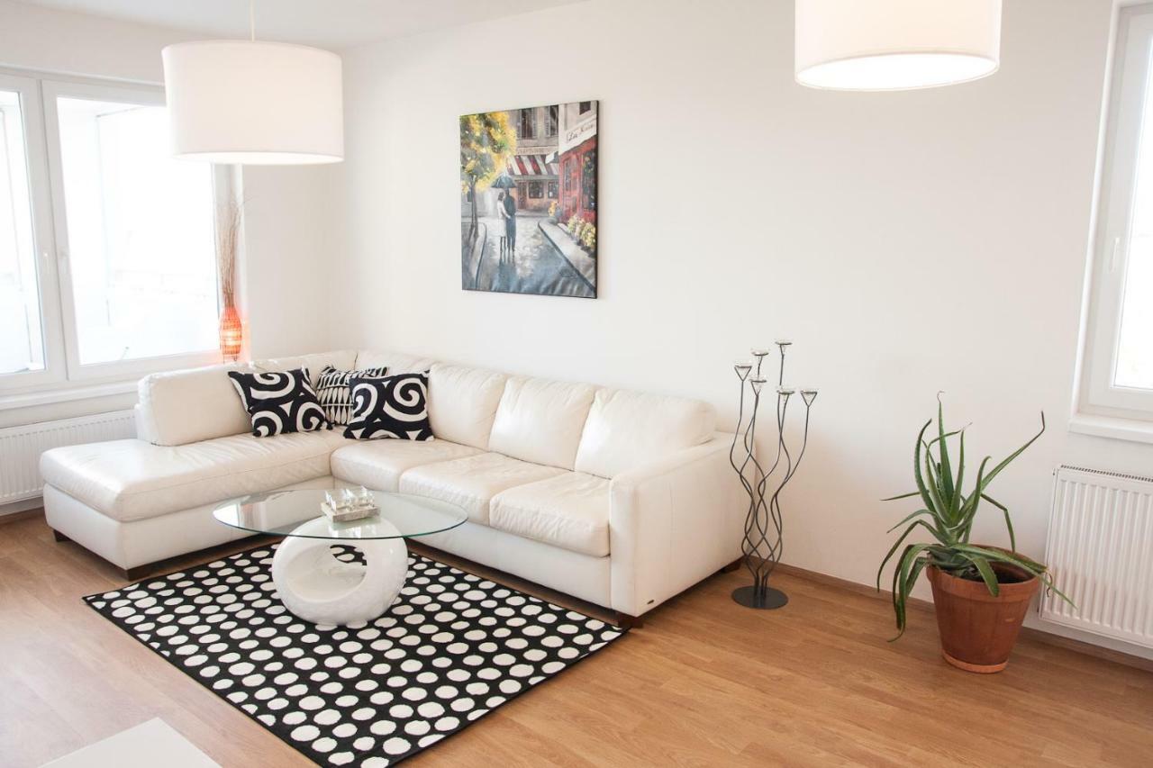 Prostorny 3 Pokojovy S Dvema Terasami Apartment Prague