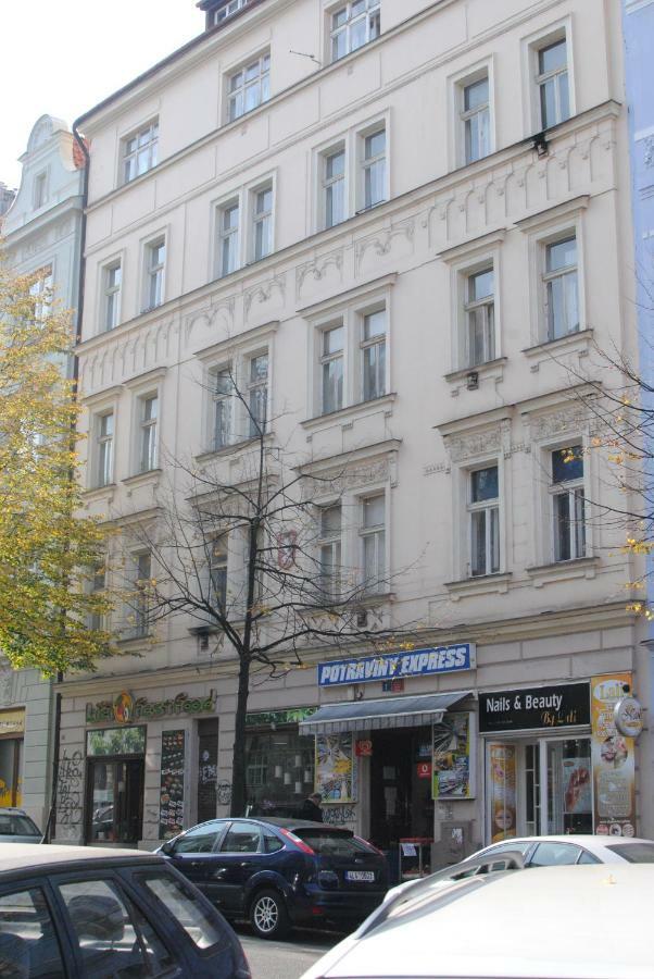 Apartment 7 Bubenecska Prague