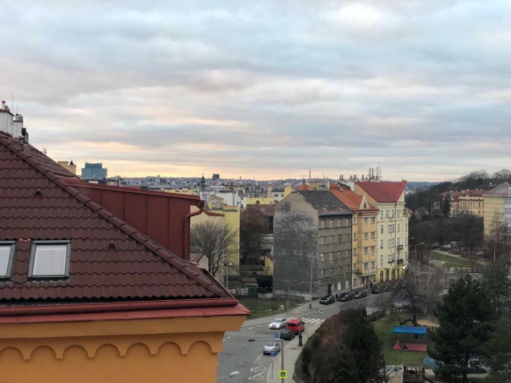 Kotlaska 417/20 * Prague