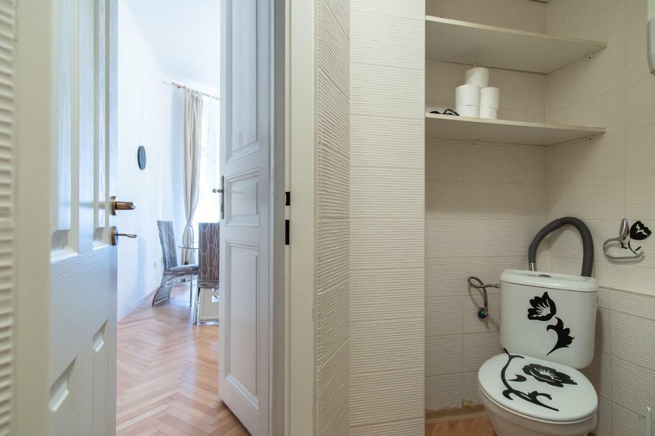 Apartment City Center Mikulandska By Easybnb