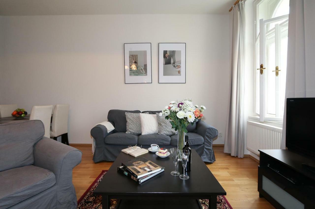 Apartment Vinohrady Sazavska Prague