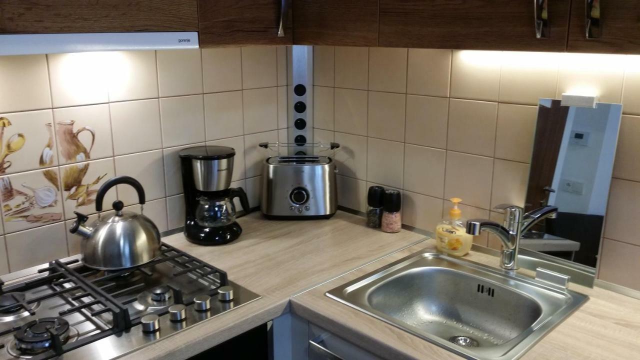 Room&kitchen Next To Castle Prague