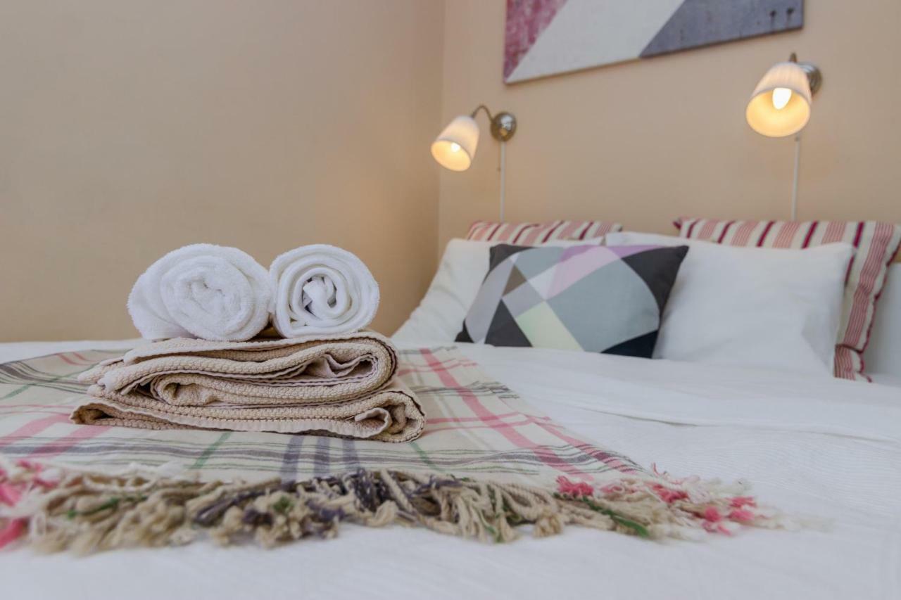 Old Town Studio Apartment *