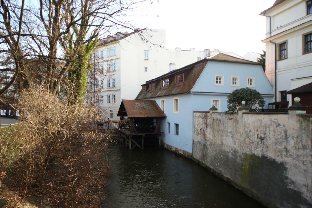 Quiet In The Center With Own Terrace Apartment