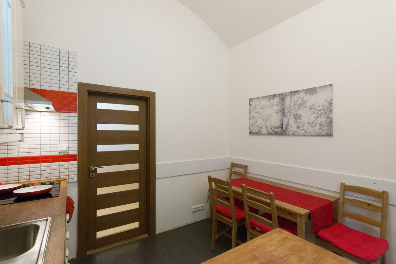 Apartment Spacious Near Wenceslas Square
