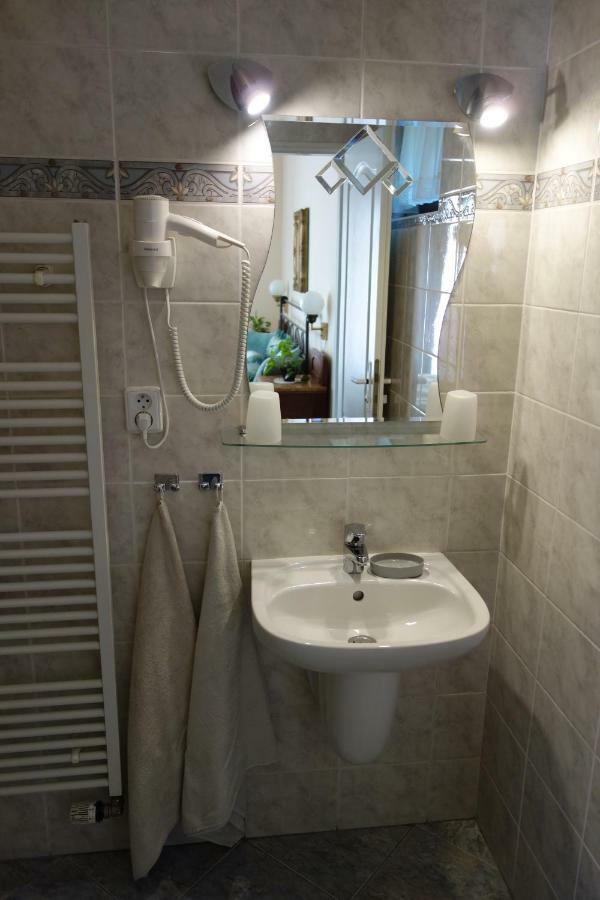 Ve Vilach Guest house Prague