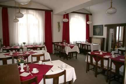 Self-service Ostas Hotel Prague