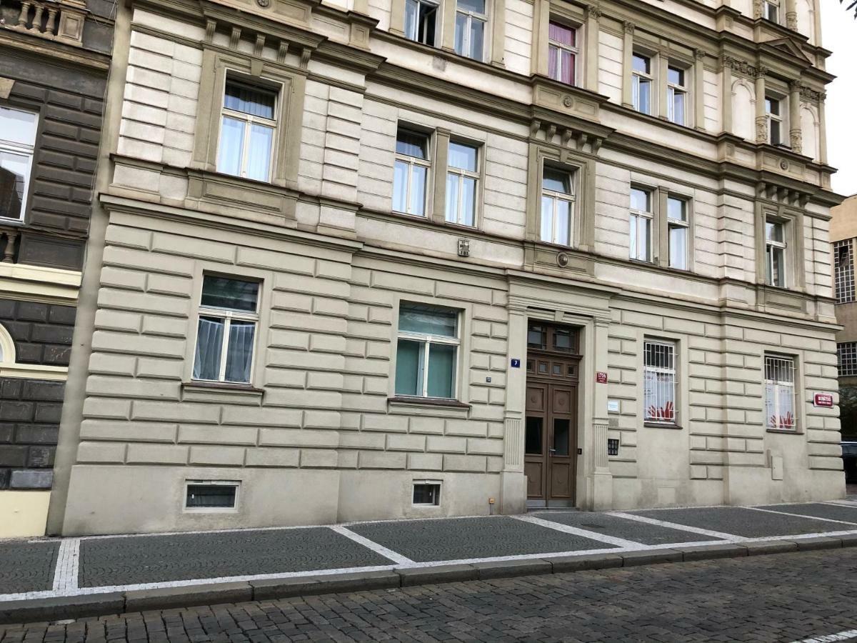 Apartment Benatska Prague