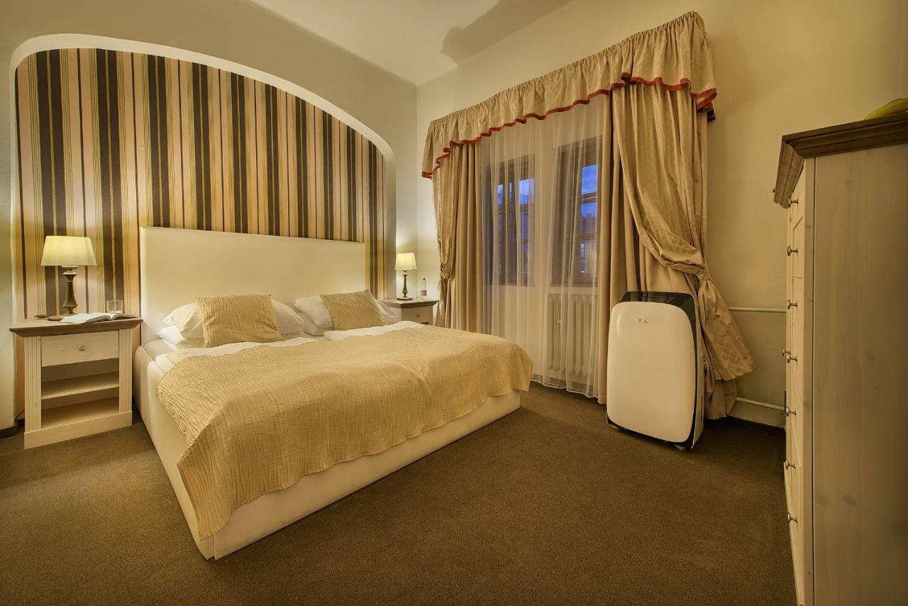 U 3 Pstrosu Hotel 4*