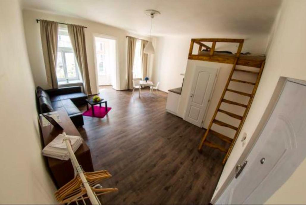 Wow Wow Apartment *