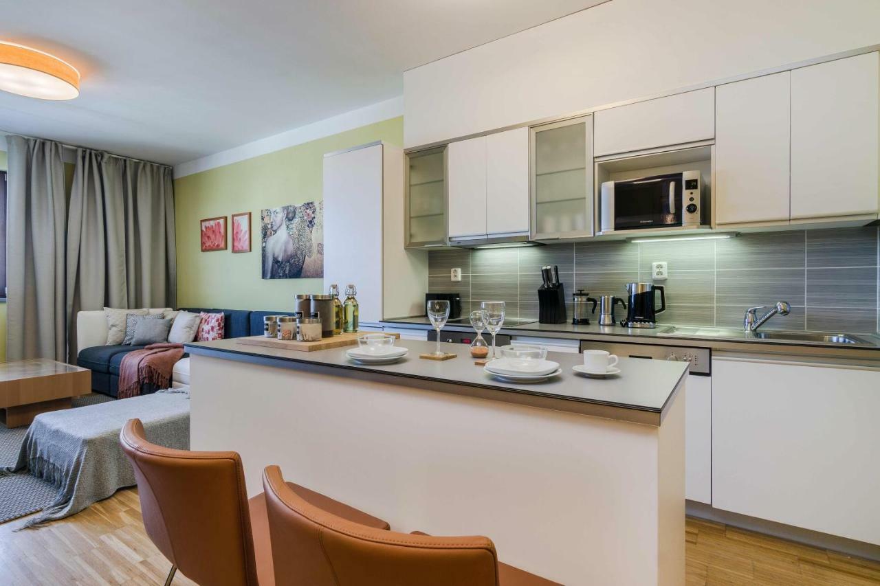 Luxury Center Garage Parking By Michal&friends Apartment Prague