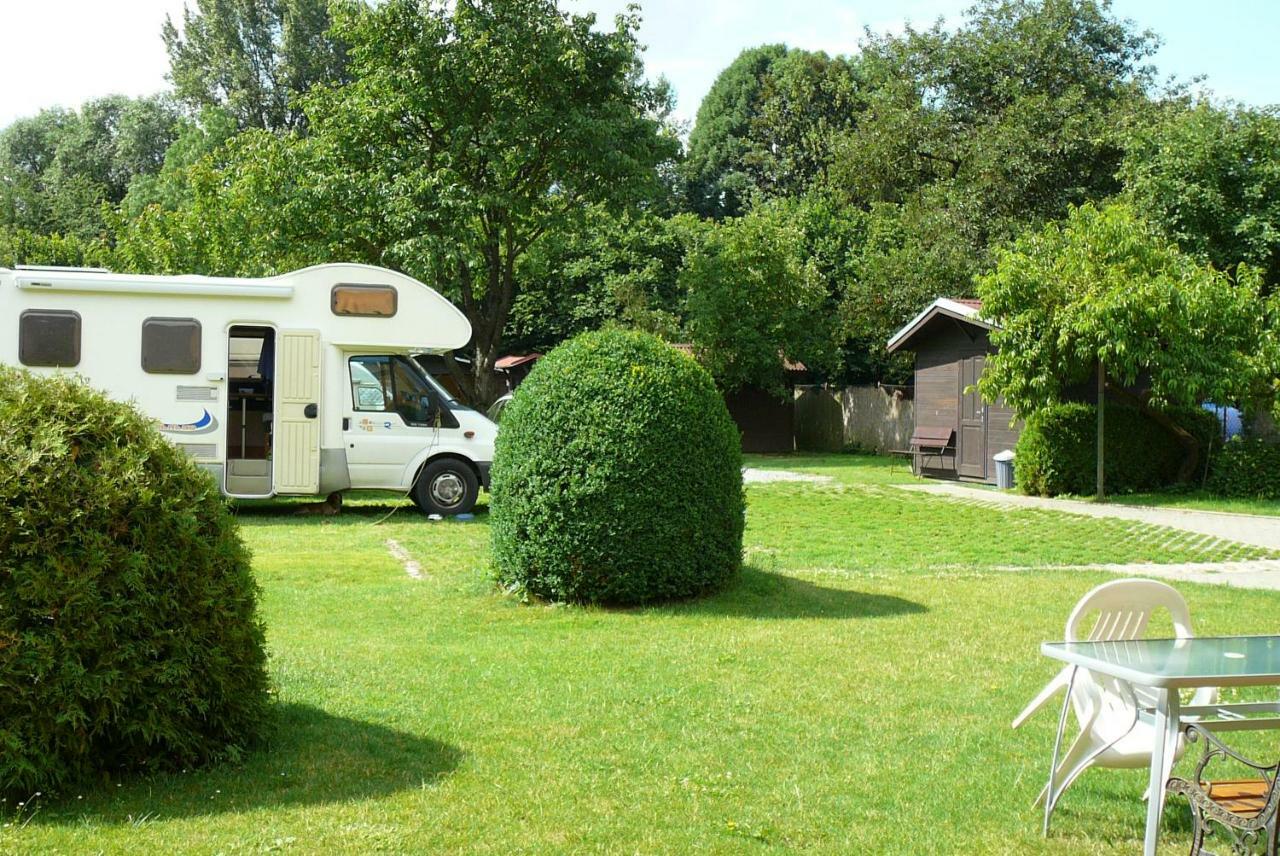 Fremunt's Bungalows Campsite