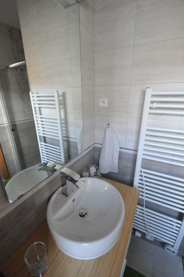 Jirina Appartments Apartment