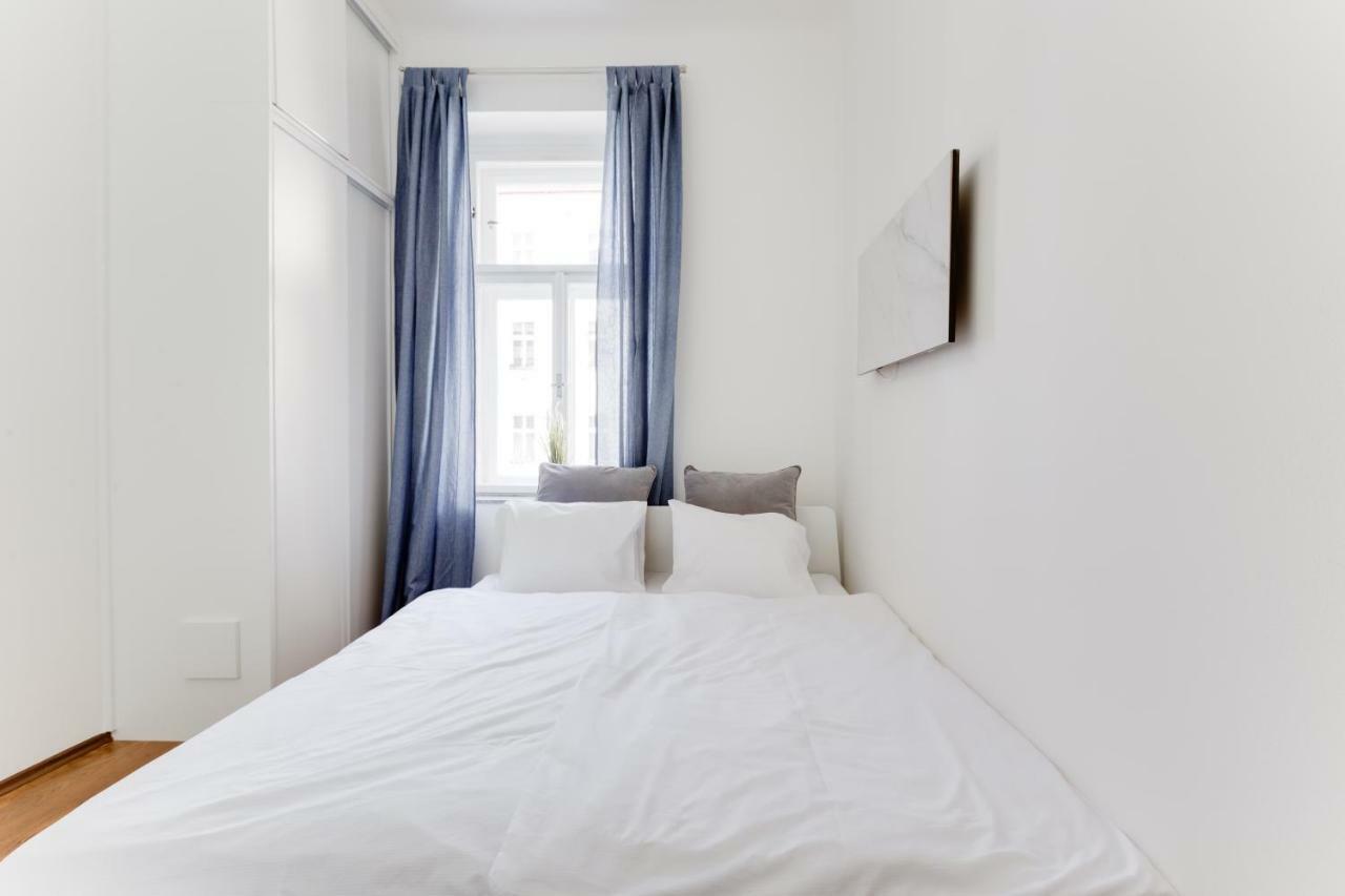 Apartment Jt's Benatska Str.