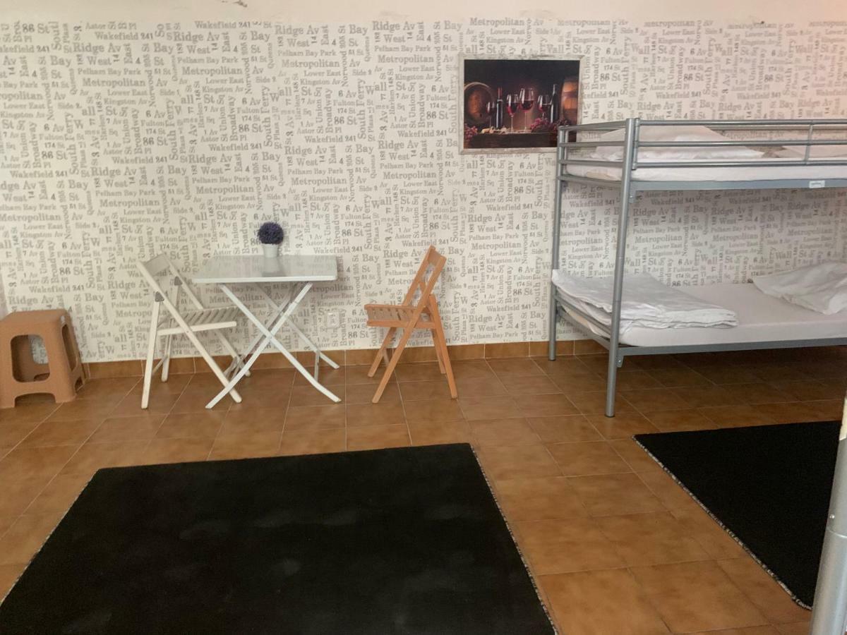 Hostel Atilla Empire *
