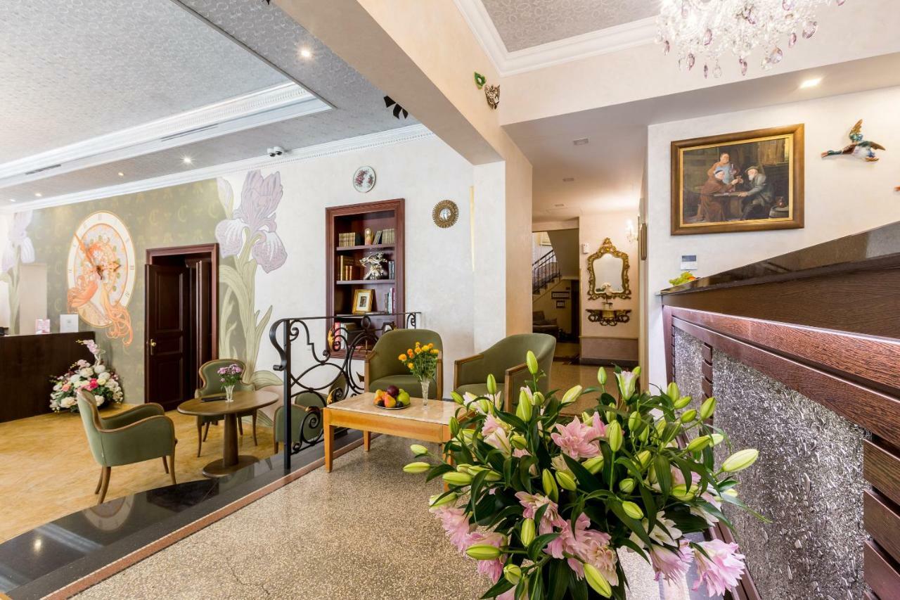 Otel Caruso Old Town 4*