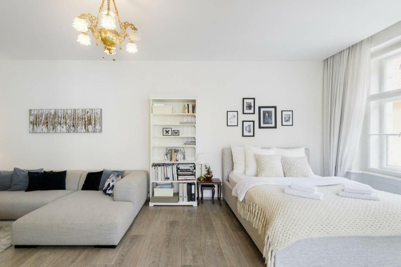 Apartment Stylish, Light-filled In The Historic Center Prague