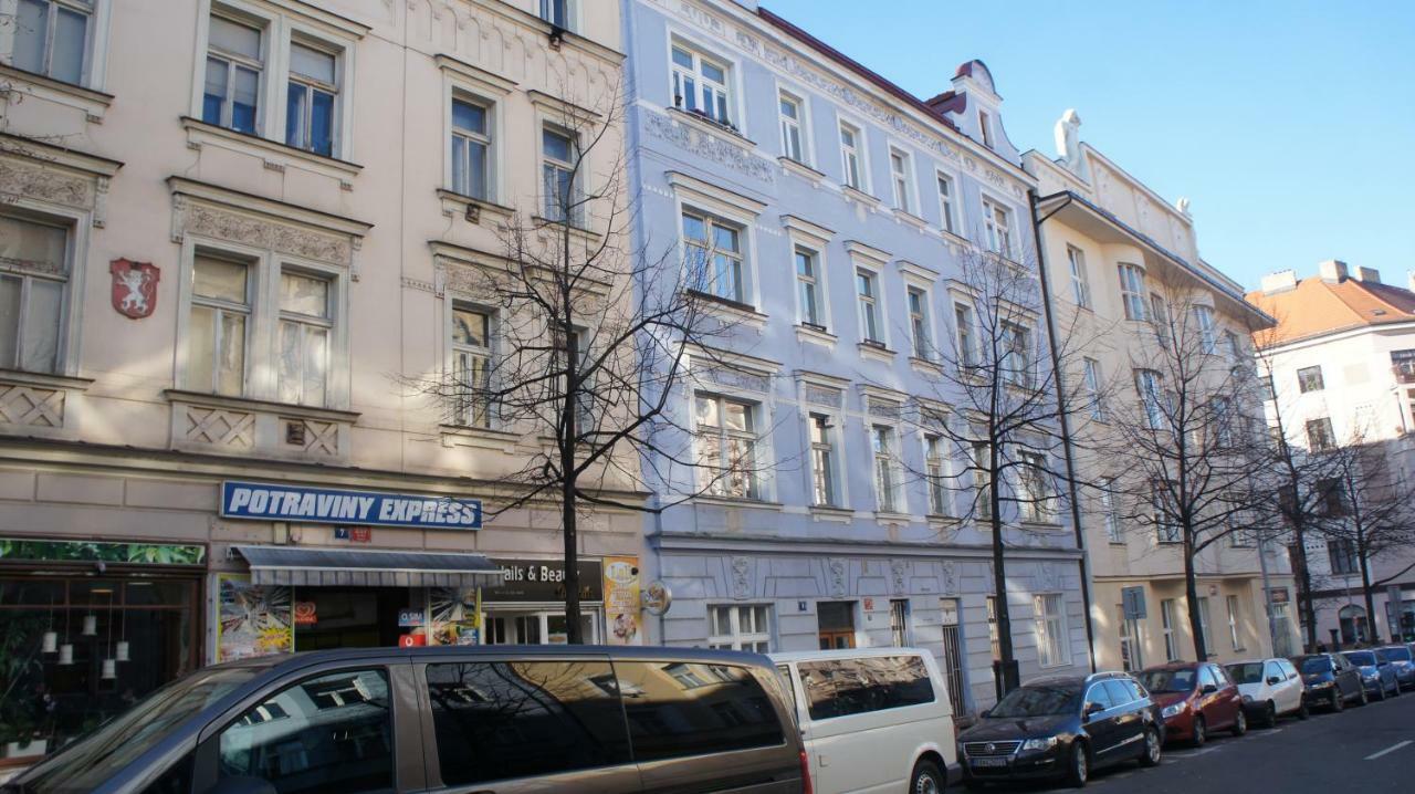 7 Bubenecska Apartment Prague
