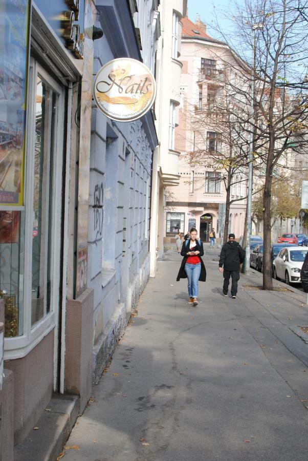 7 Bubenecska * Prague