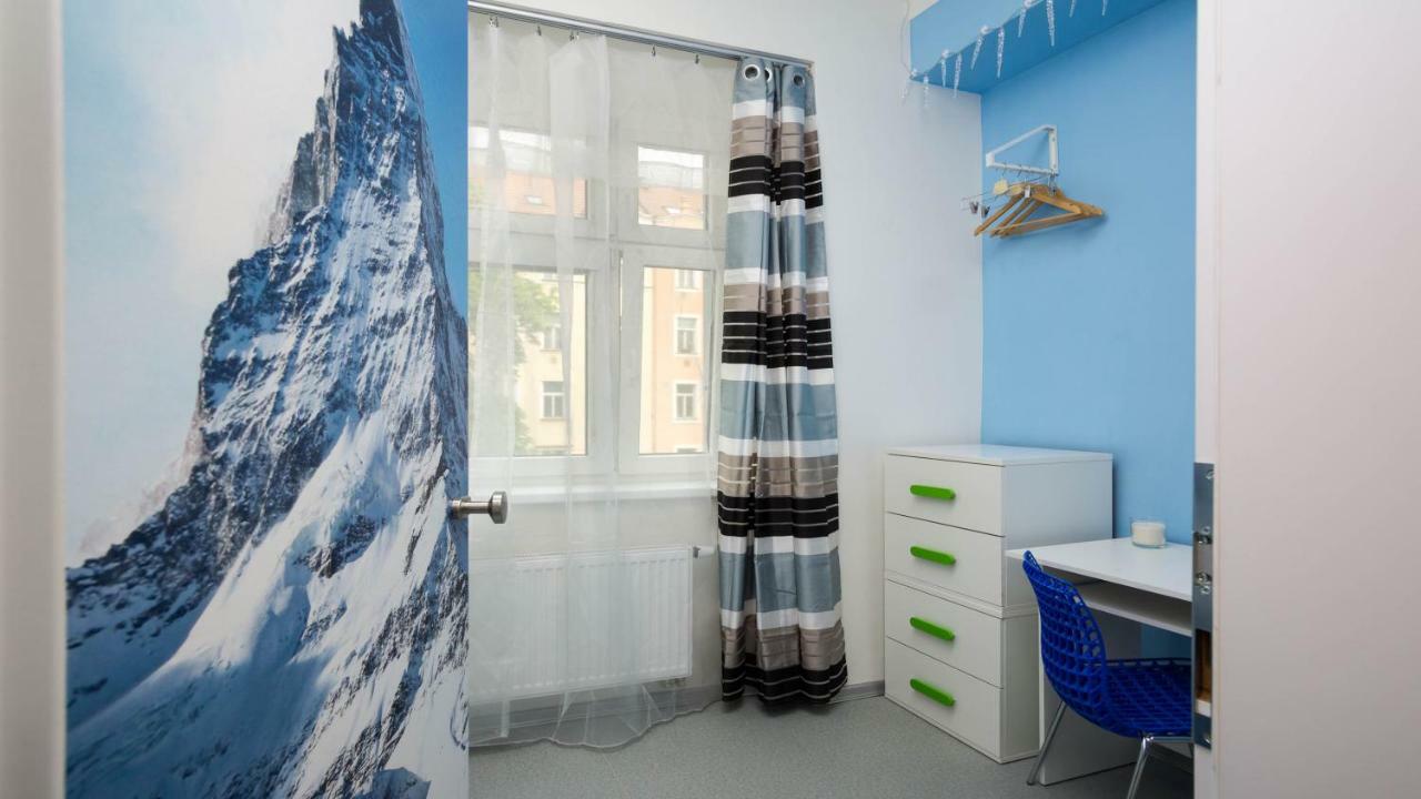 Apartment Four Year Seasons - Walkable To Centre, Metro And Riverside Prague