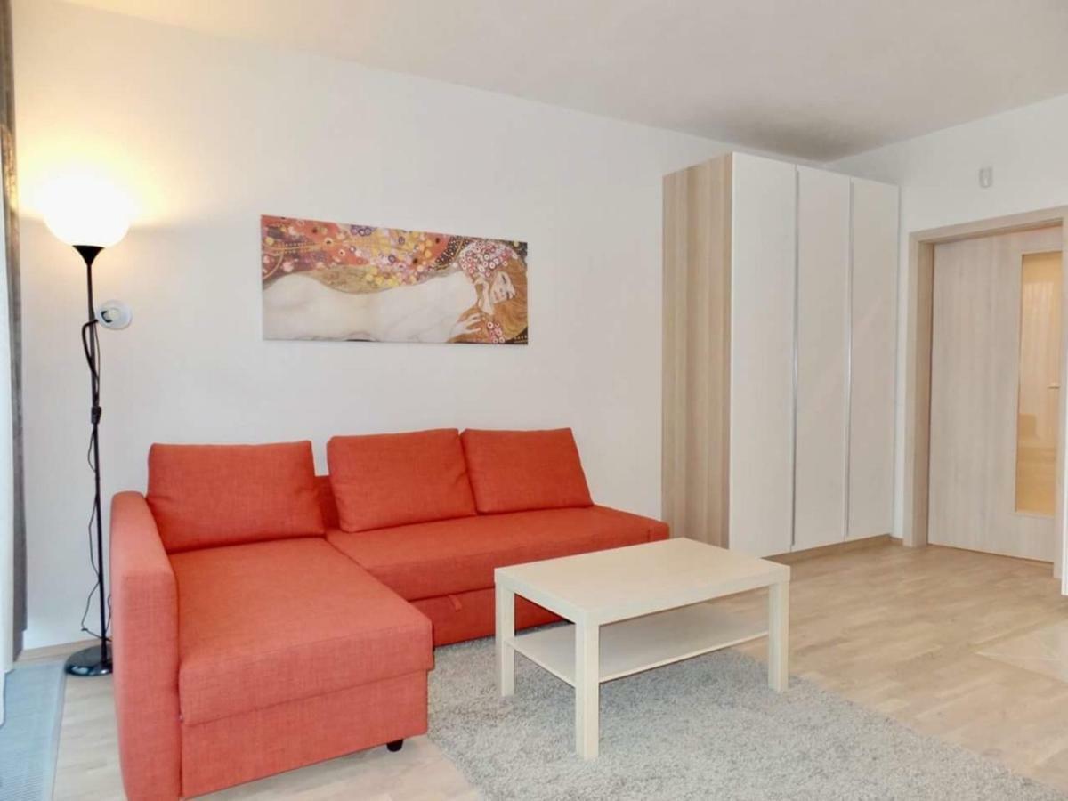 Art Garden Towers Apartment Prague