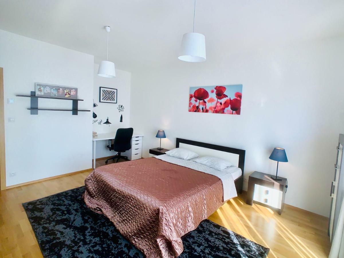 Art Garden Towers Apartment *