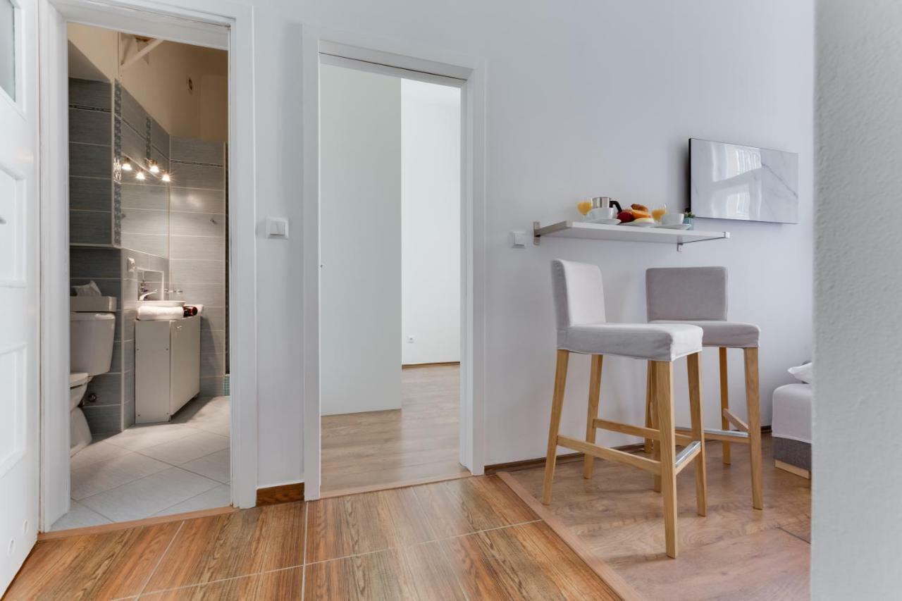 Jt's Benatska Str. Apartamento