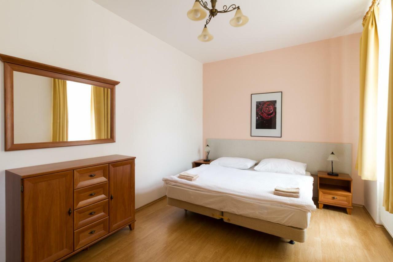 Aparthotel Zahrebska Prague