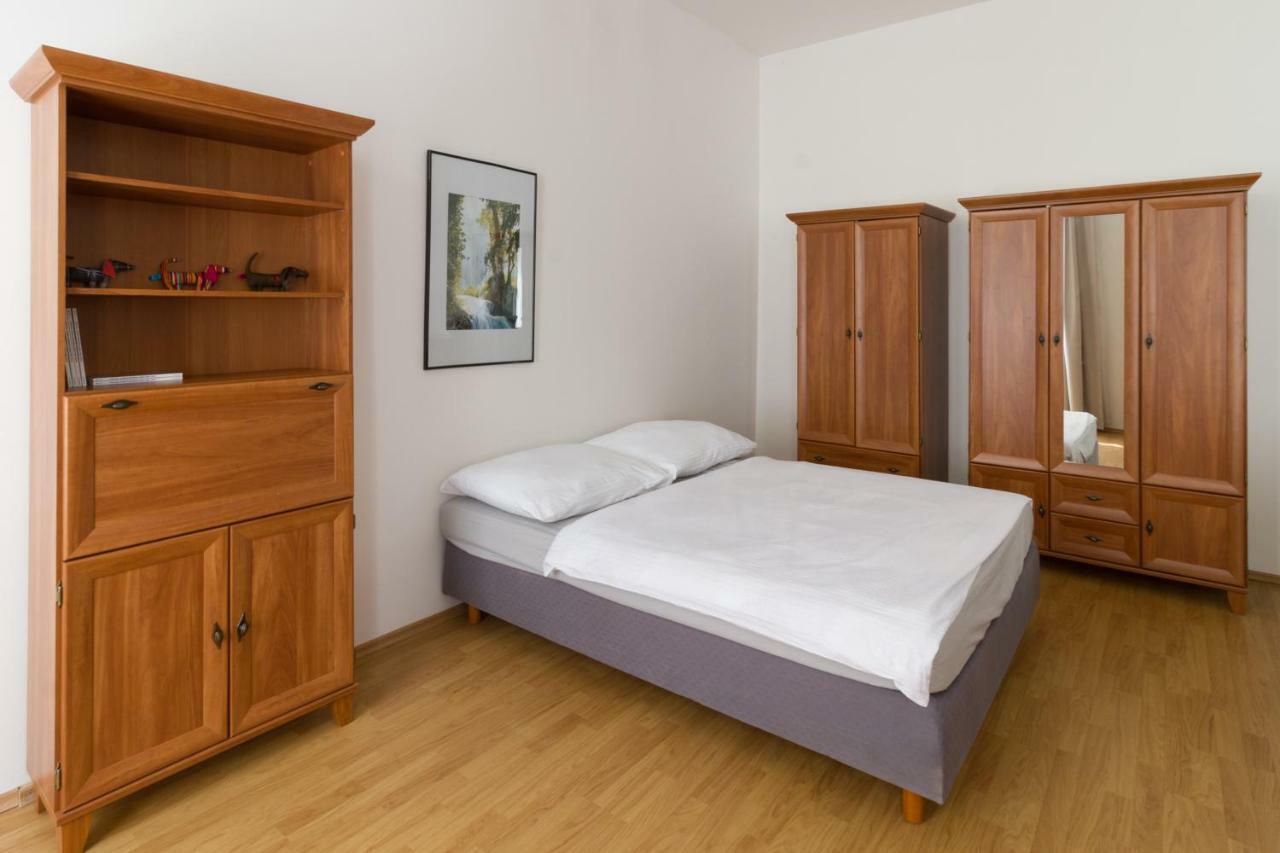 Aparthotel Zahrebska Prague