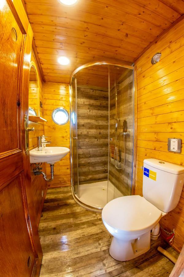 Bay Houseboats 3* Prague