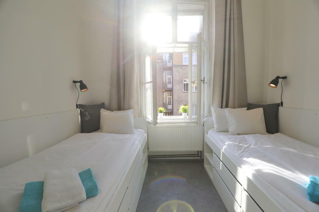 Apartments In Mala Strana - 10 Minutes From Charles Bridge