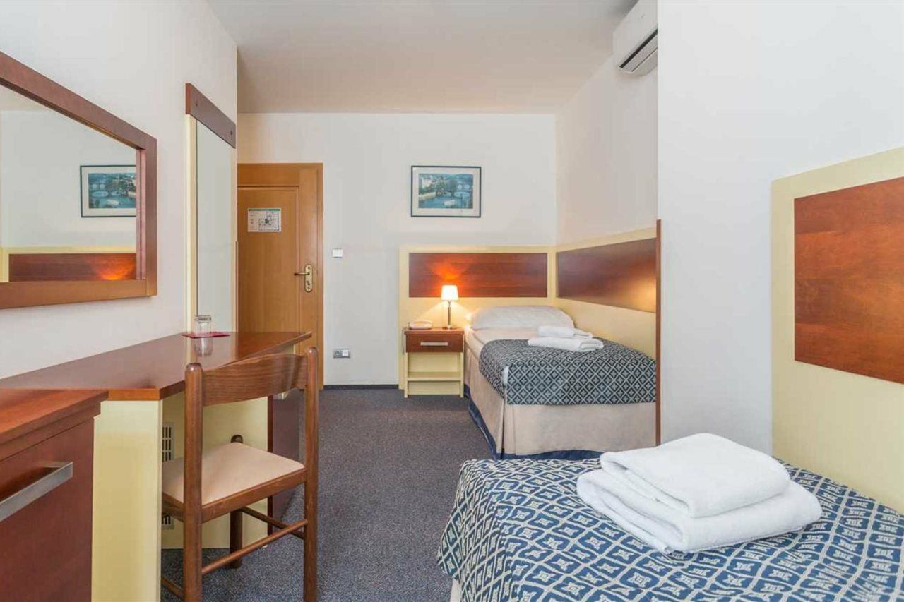 Hotel Atos