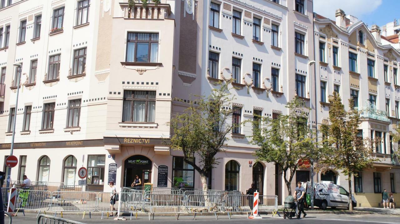 7 Bubenecska * Prague