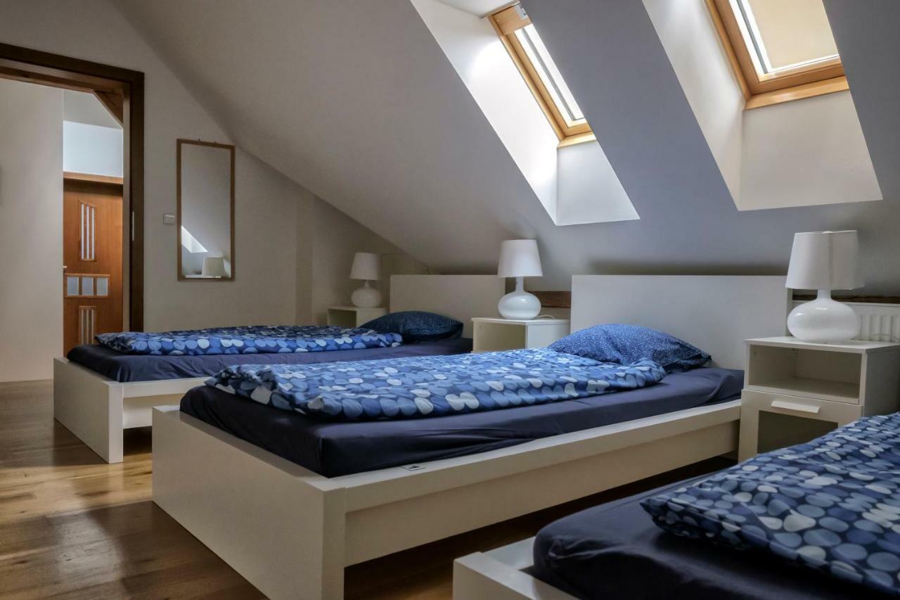 Hostel Onefam Miru *
