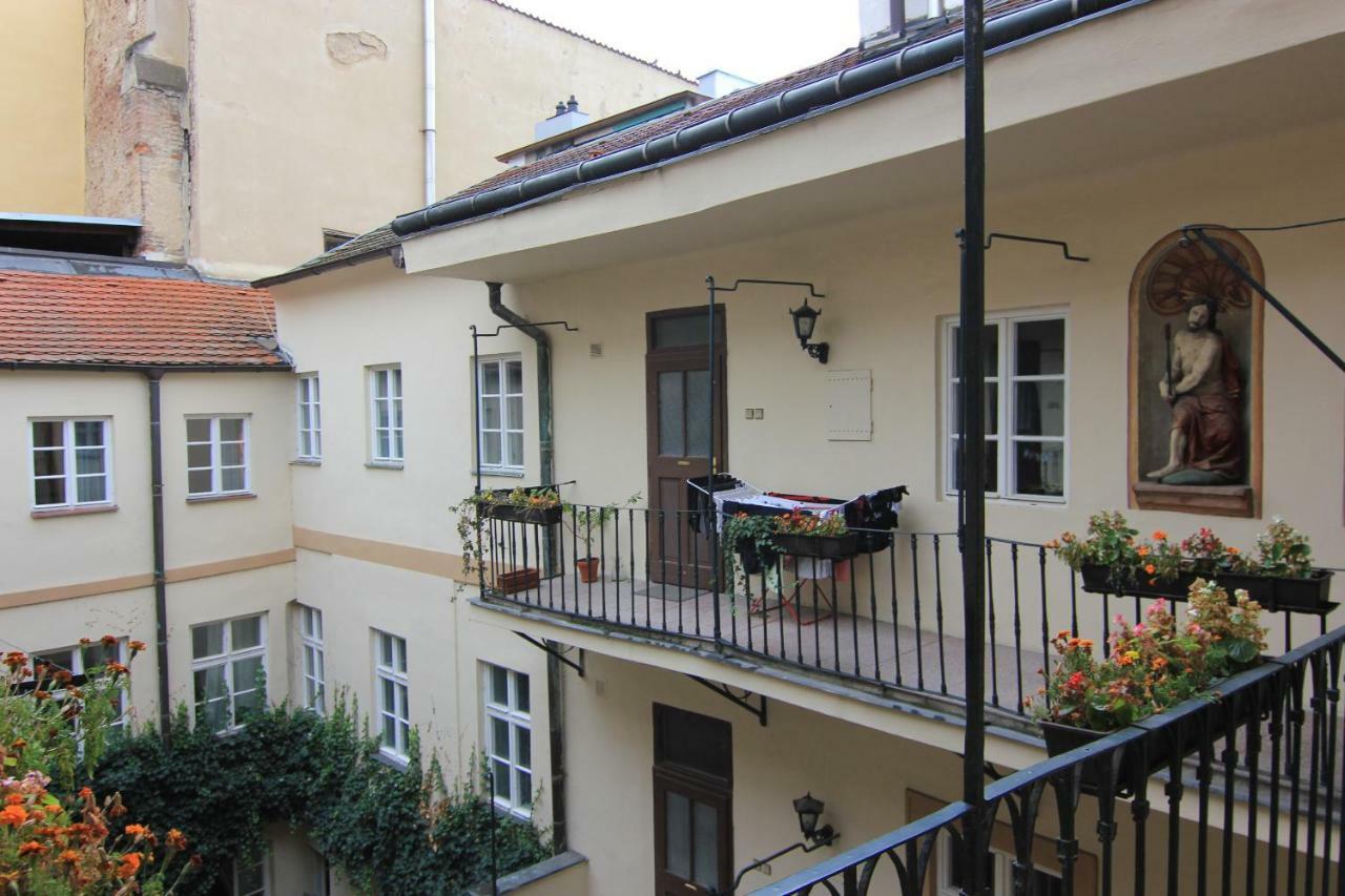Apartment Mala Strana 1 Prague