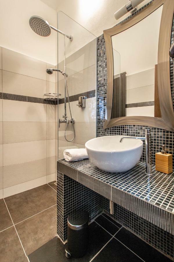Apartment Stylish Close To Eden Garden Prague