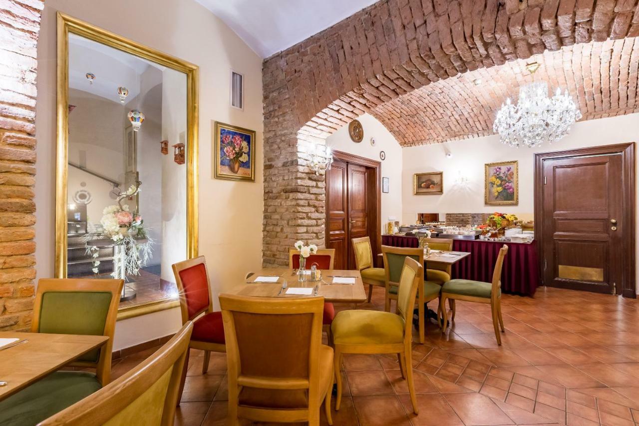 Otel Caruso Old Town