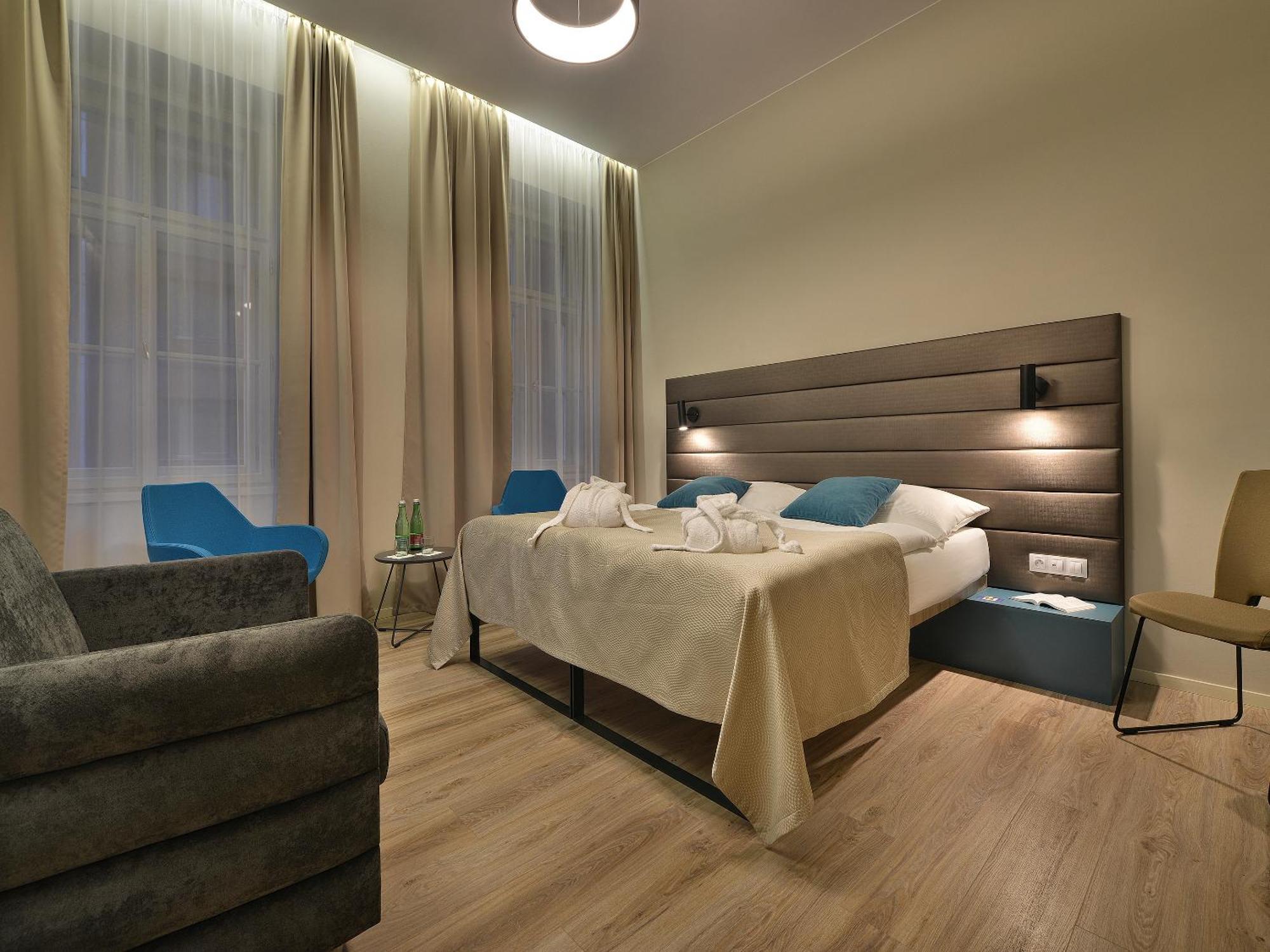 Ea New Town 4* Prague