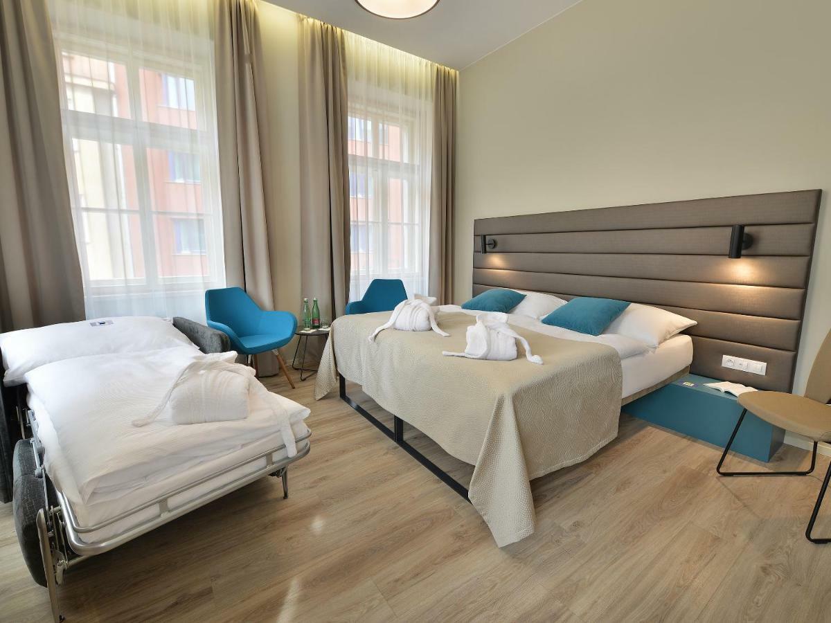 Ea New Town Hotel 4*