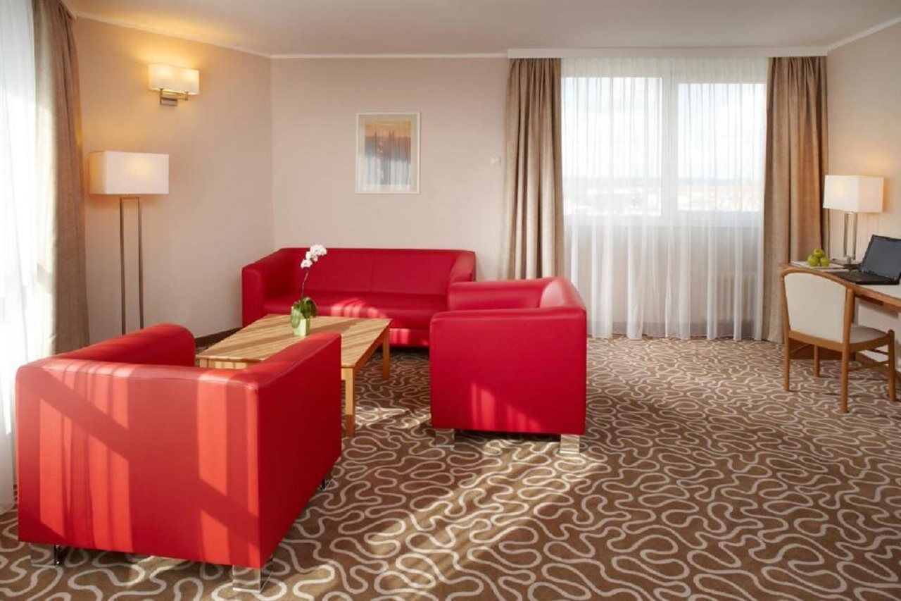 Orea Pyramida 4* Prague