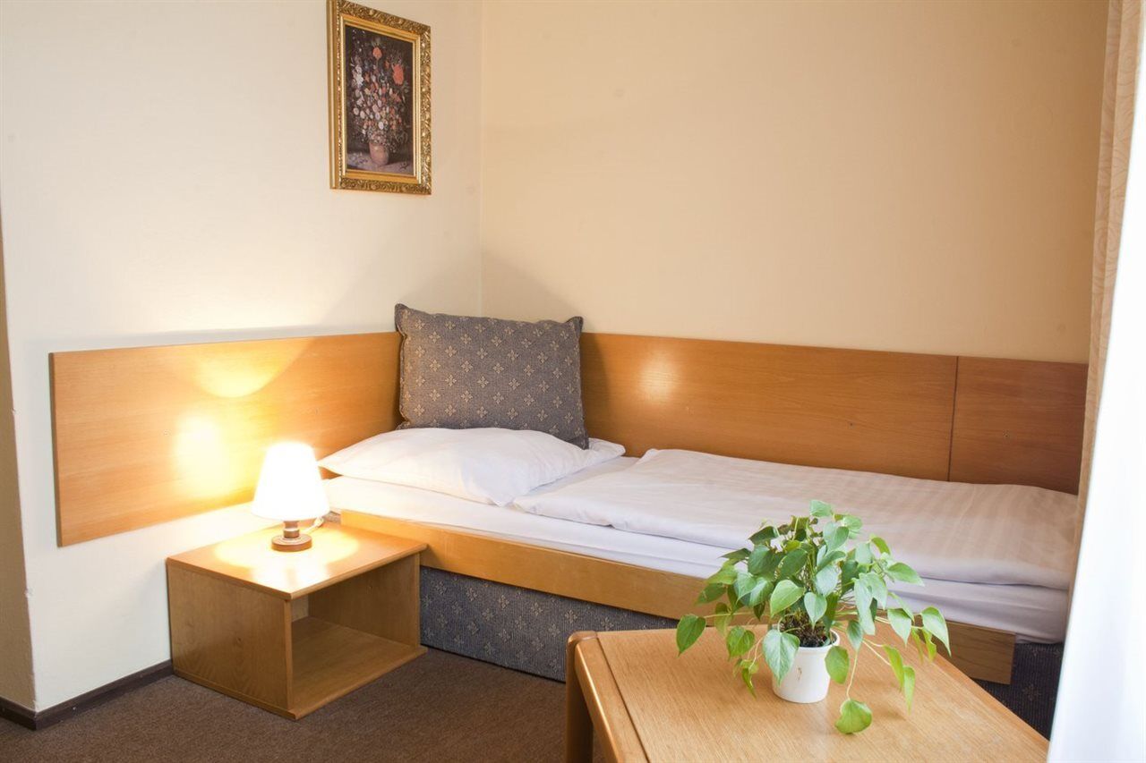 Otel Ea Jasmin Prag