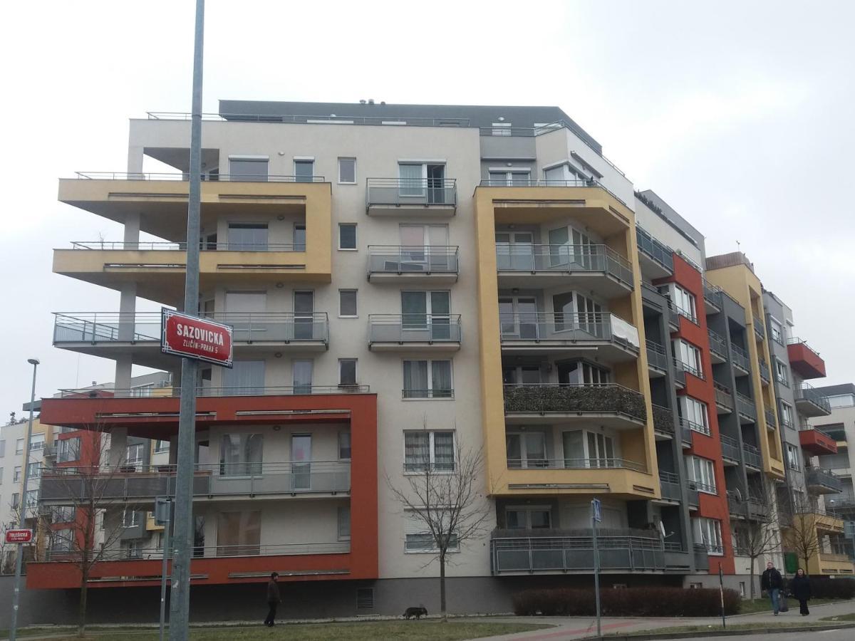 H+ Apartman Letiste Apartment Prague