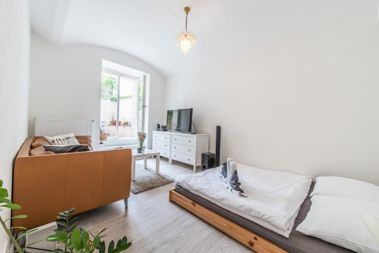 Quiet In The Center With Own Terrace Daire *