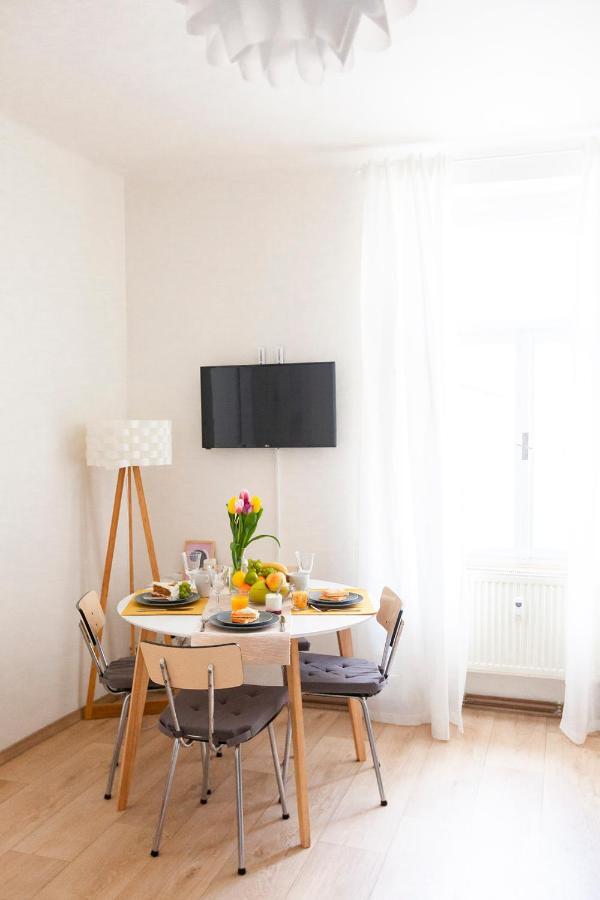 Castle Garden Apartment Prague
