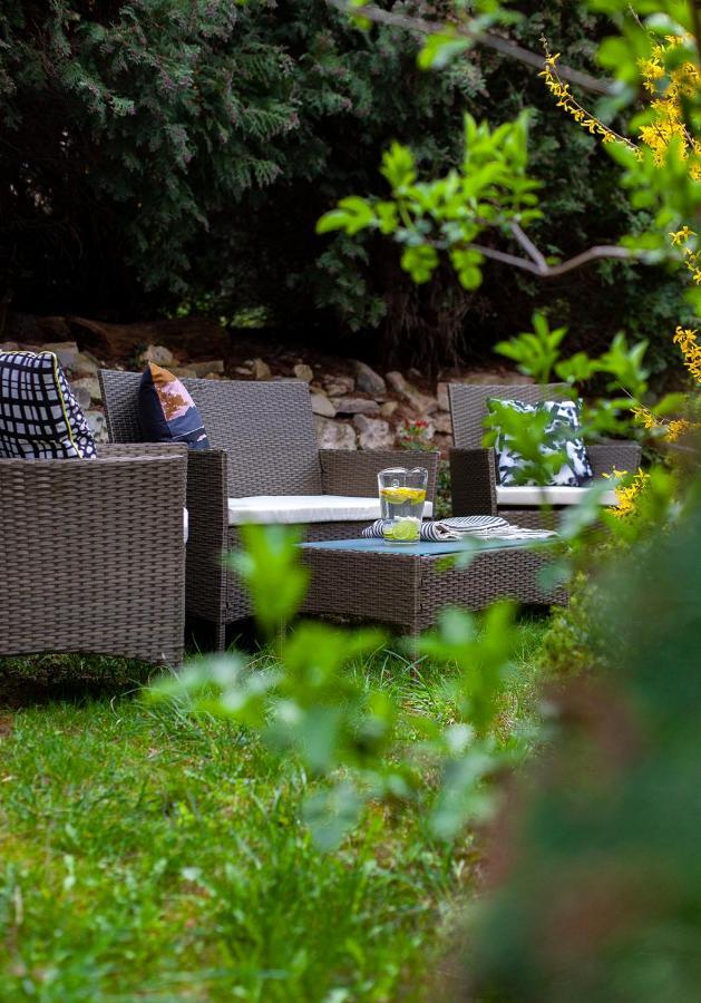 Castle Garden Apartment *
