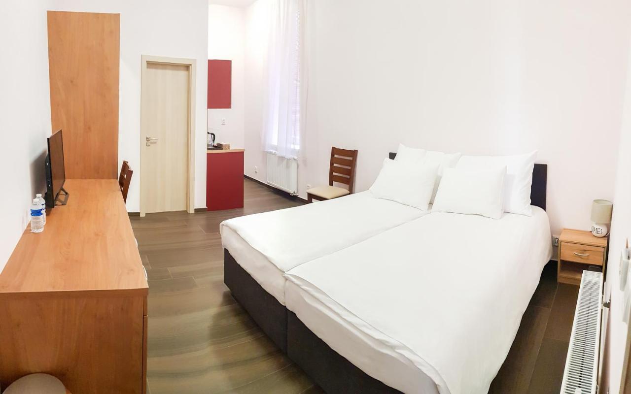 De Luna Guest house 3*