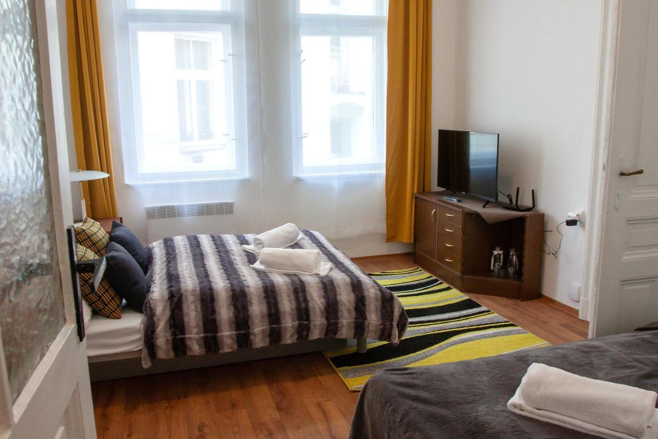 Lucky Angel In Apartment Prague