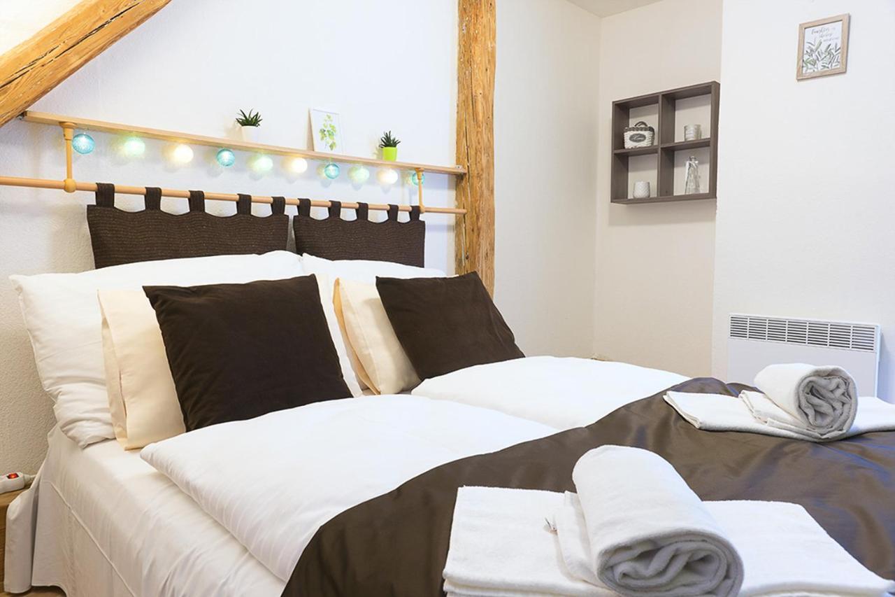 Lucky Angel In Apartamento Praga