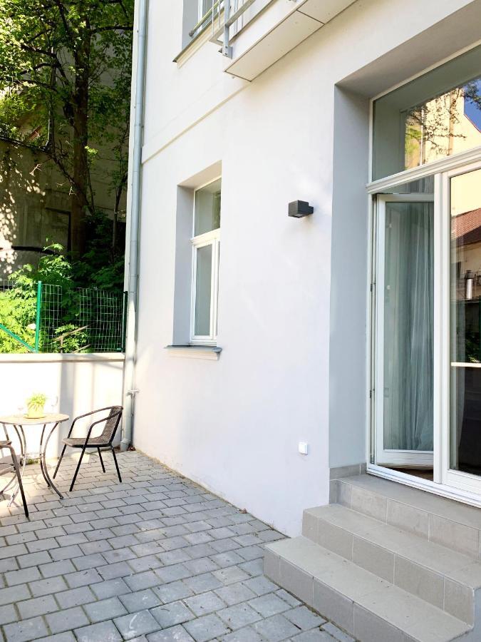 John Dee Apartment